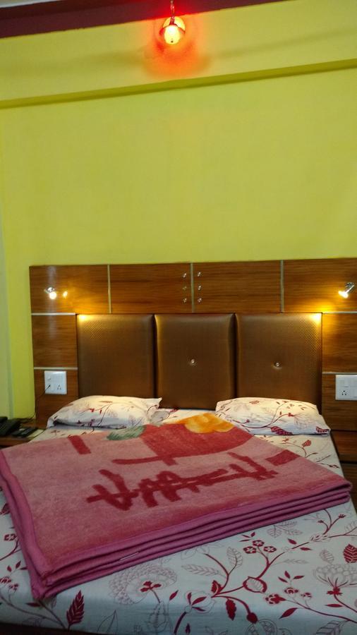 Hotel Brahma Kamal Joshimath Bagian luar foto