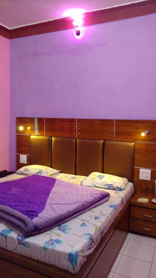 Hotel Brahma Kamal Joshimath Bagian luar foto