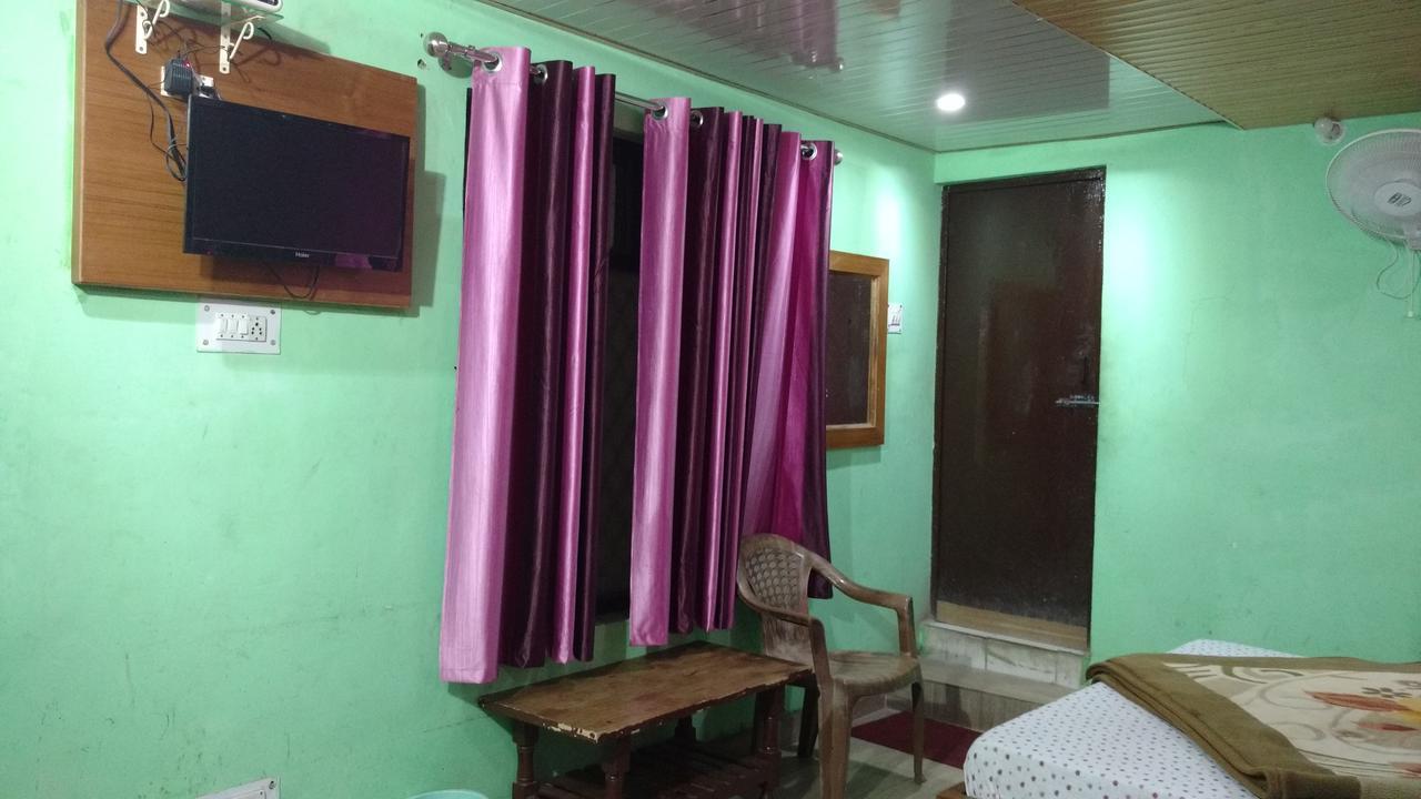 Hotel Brahma Kamal Joshimath Bagian luar foto